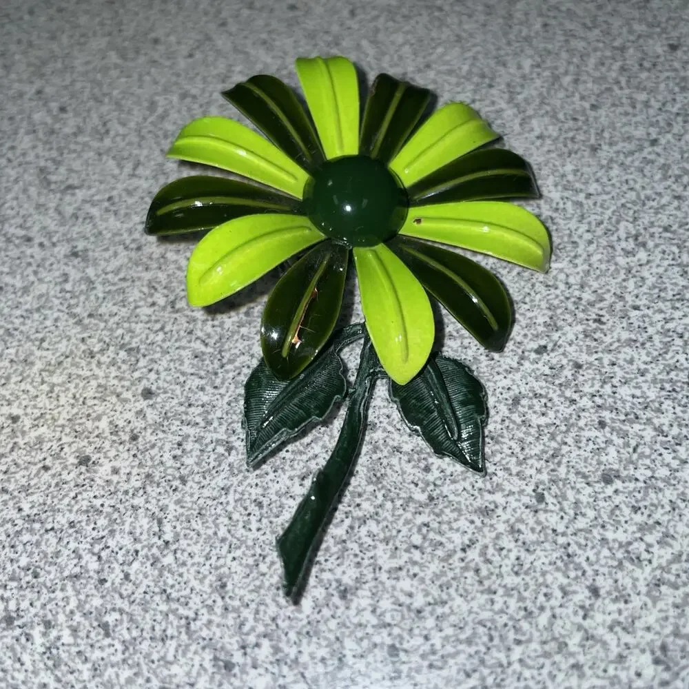 Vintage 1960s Green Daisy Flower Brooch Large Retro Mod Statement Pin